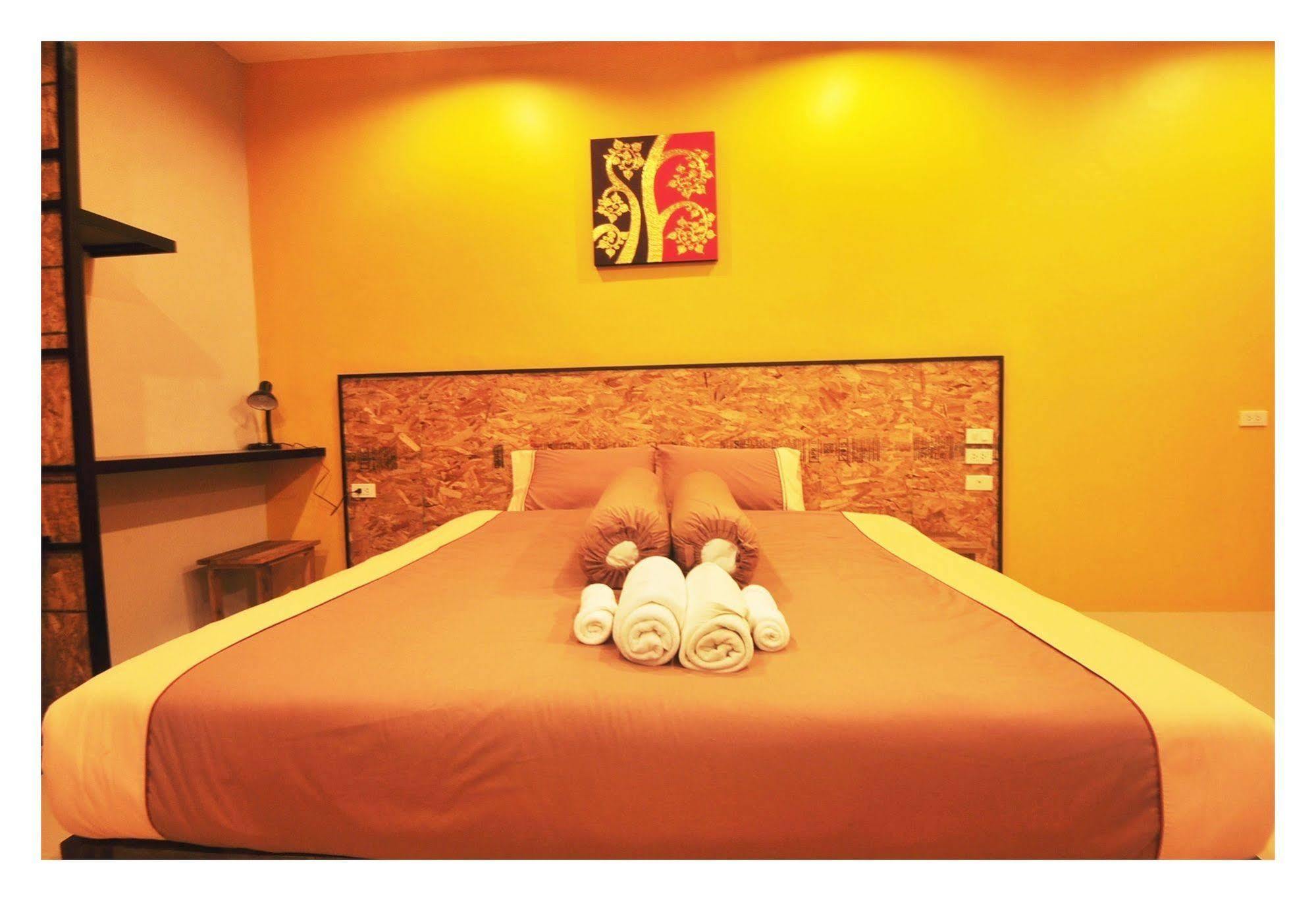 เดอะ เบดรูม - ในหาน บีช Hotel Nai Harn ภายนอก รูปภาพ