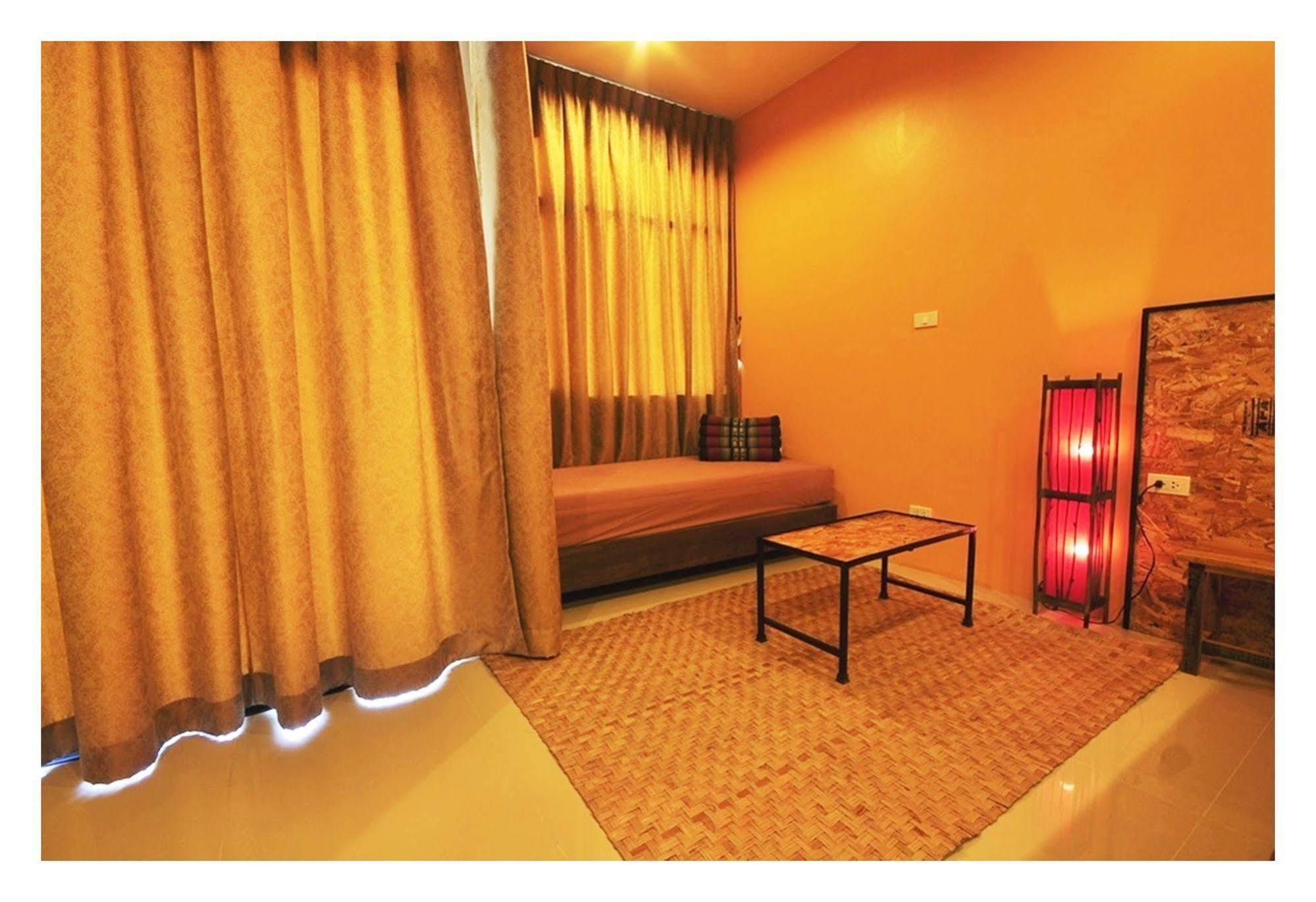 เดอะ เบดรูม - ในหาน บีช Hotel Nai Harn ภายนอก รูปภาพ