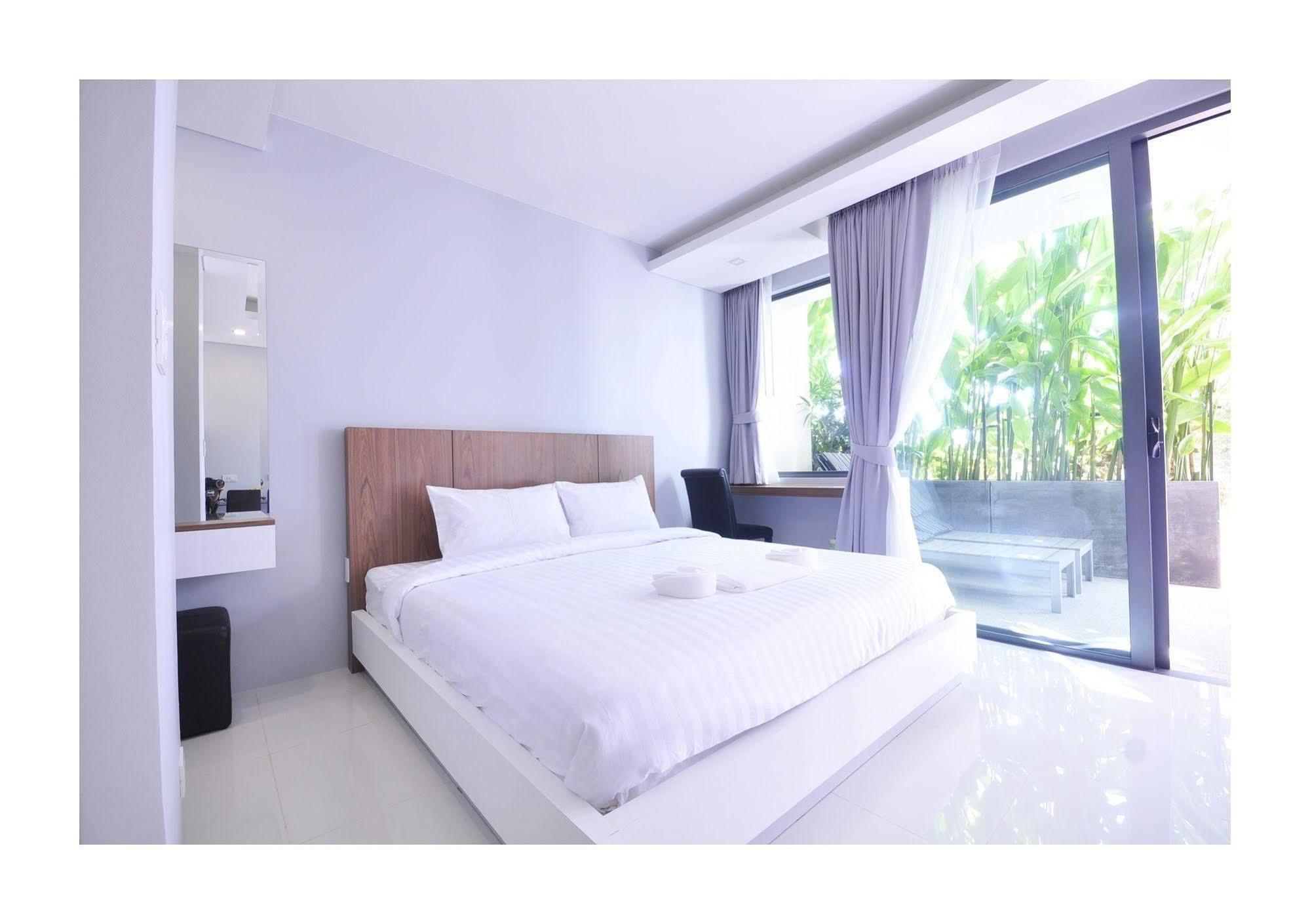 เดอะ เบดรูม - ในหาน บีช Hotel Nai Harn ภายนอก รูปภาพ